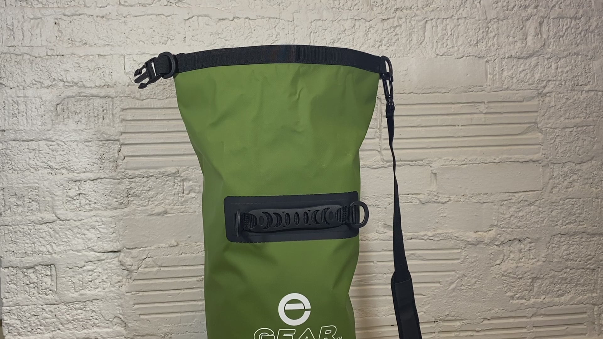 Dry Bag Cooler - Instructional Video showing How to Roll Top