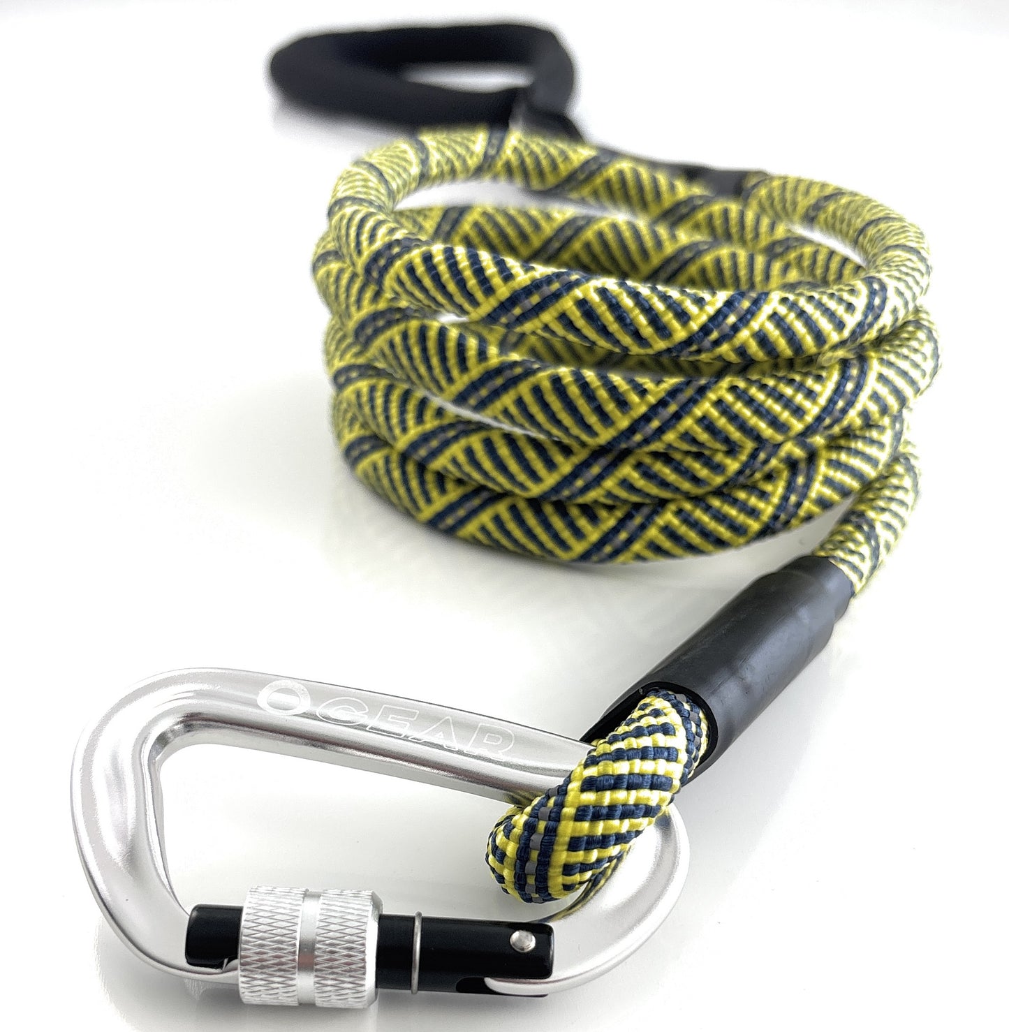 Heavy Duty Dog Leash with 1100LB Rated Locking Carabiner – 6FT Reflective Rope Leash for Large & Medium Dogs that Pull – Padded Handle
